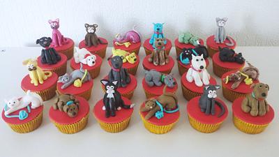 Dogs & Cats cupcakes - Cake by Biby's Bakery