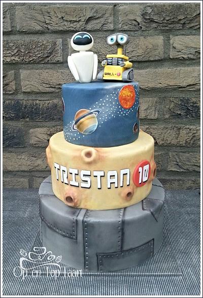 Wall-E & Eve - Cake by Op en Top Taart