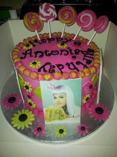 Katie Perry cake  - Cake by Chantal Hellens