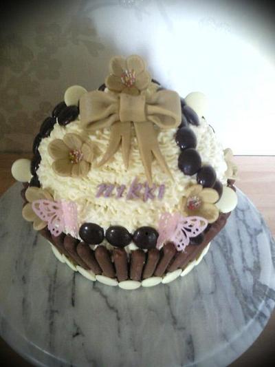 Giant cupcake - Cake by Anita's Cakes & Bakes