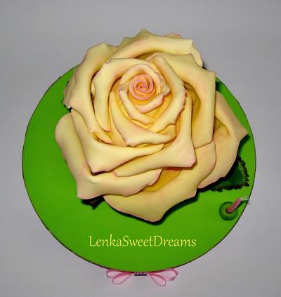 Big rose cake - Cake by LenkaSweetDreams