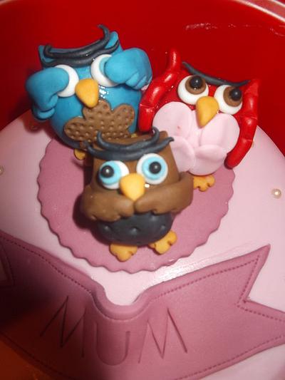 3 wise owls cake  - Cake by Tracey