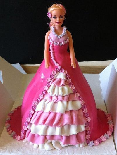 doll cake - Cake by kelly