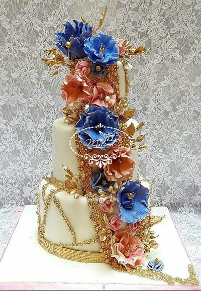 WEDDING CAKE FLOWERY WATERFALL - Cake by Fées Maison (AHMADI)