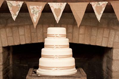 Burlap and lace wedding cake - Cake by Victoria's Cakes