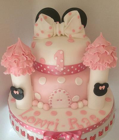 Minnie mouse Castle  - Cake by Alison's Bespoke Cakes