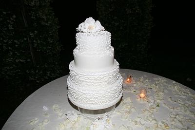 White frill Wedding cake - Cake by Elena Fabbrini