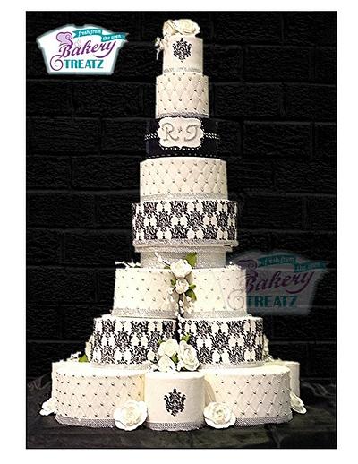 Royal Stencil balck and white cake - Cake by MsTreatz
