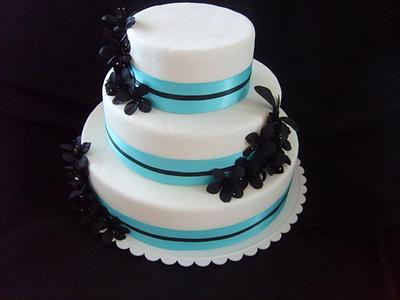 3 Tier Wedding Cake - Cake by Amanda