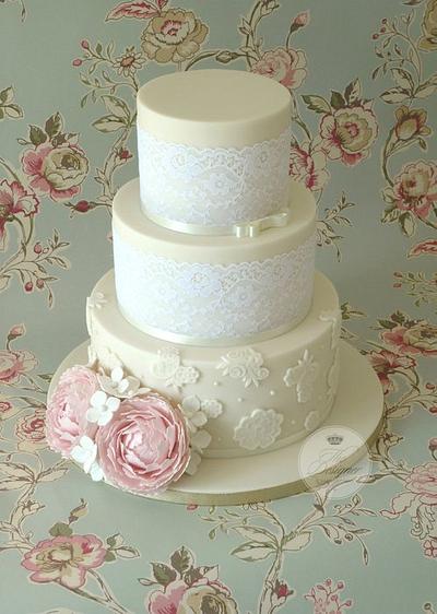Peony & lace wedding cake - Cake by Isabelle Bambridge