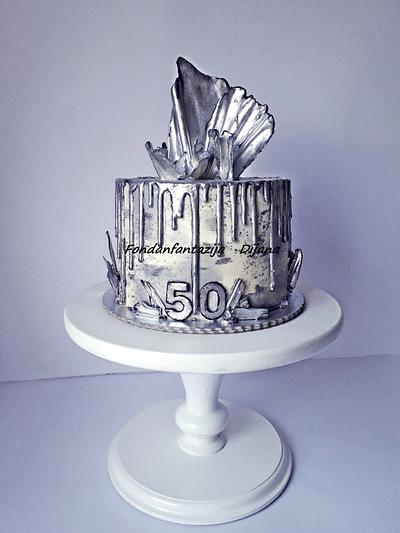 Silver cake - Cake by Fondantfantasy