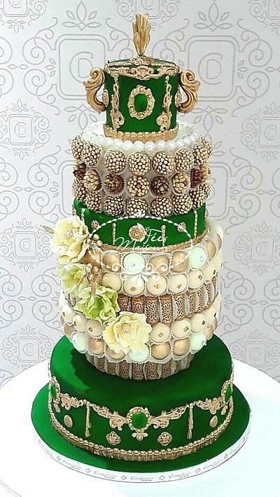 A piece mounted for a Henné ceremony - Cake by Fées Maison (AHMADI)