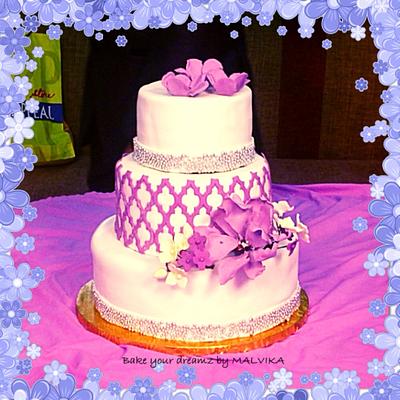 Wedding cake  - Cake by Bake your dreamz by Malvika