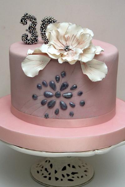 Diamond Cake - Cake by Sweet Mami's Cake