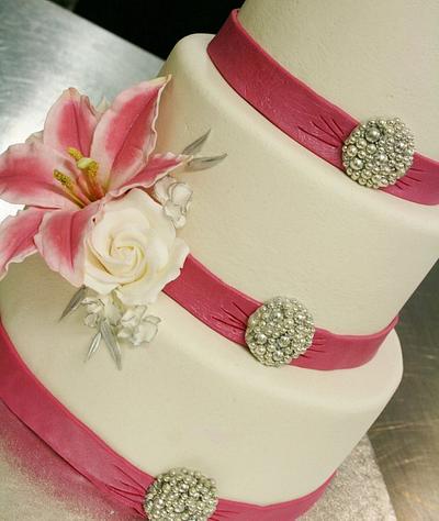 Weddingcake  - Cake by Sannas tårtor