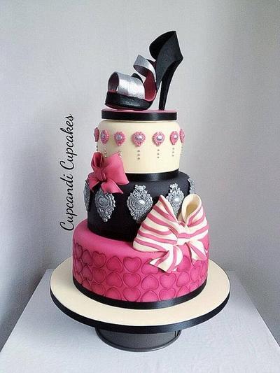 Baroque bow shoe cake - Cake by Cupcandi Cupcakes