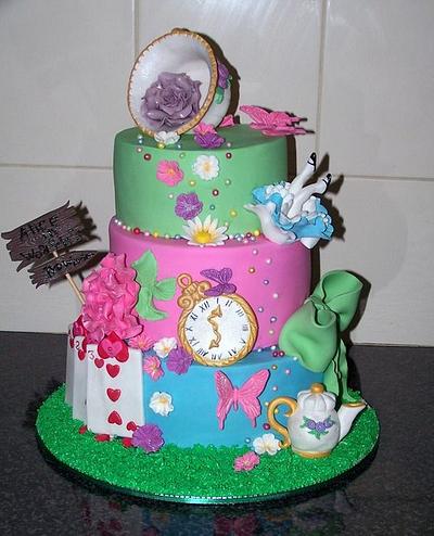 Alice In Wonderland cakes - Cake by The Custom Piece of Cake