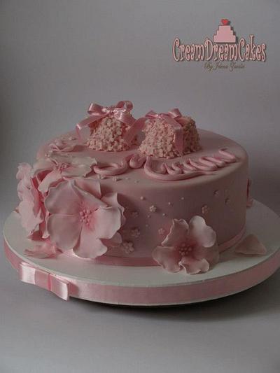 Baby pink shoes - Cake by Jelena