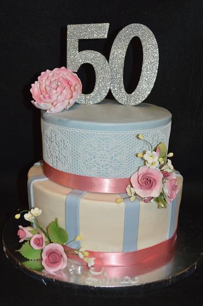 Vintage Lace and Roses - Cake by Kim Leatherwood