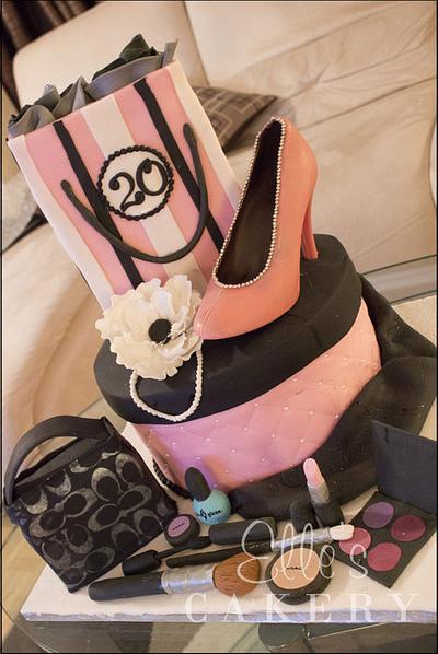 Girly Birthday Cake - Cake by LadyTangerine