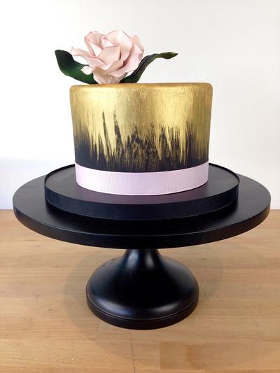 Gold - Cake by Jacqueline Ordonez