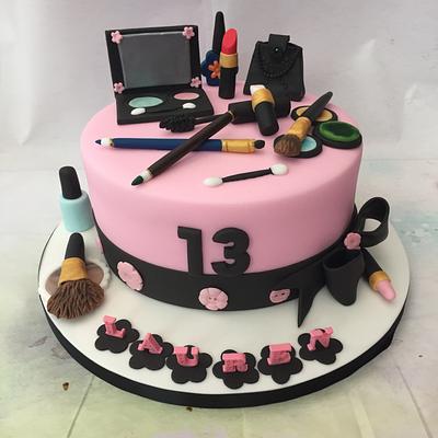 Makeup Cake - Cake by Lorraine Yarnold