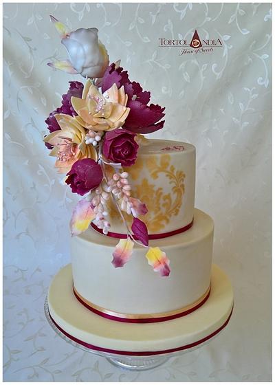 Burgundy & gold wedding anniversary - Cake by Tortolandia