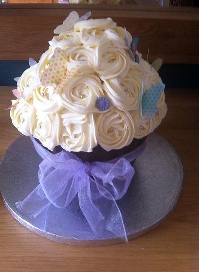 Giant lilac cupcake - Cake by CakeMeHappy15