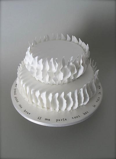10th Wedding Anniversary - Cake by Raquel Casero Losa