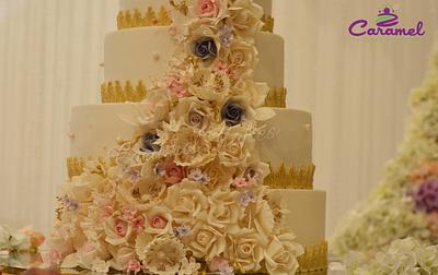 Wedding Sugar Flowers! - Cake by Caramel Doha