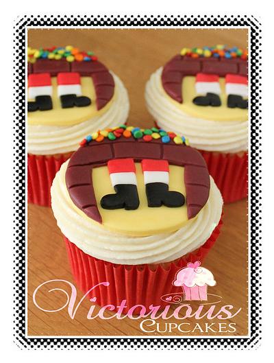 When Santa Got Stuck Up the Chimney Tutorial - Cake by Victorious Cupcakes