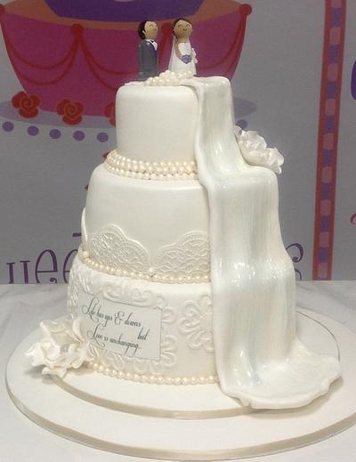 Waterfall wedding cake - Cake by beasweet