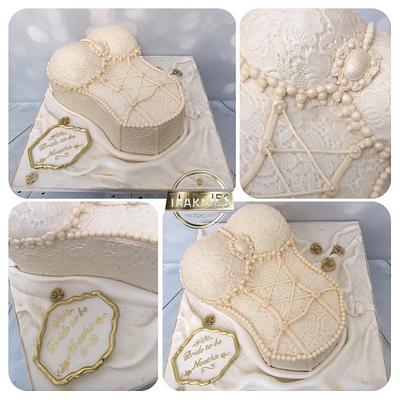 Precious corset cake  - Cake by Taartjes Toko 