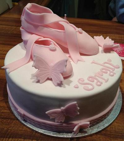 Ballet Slipper cake - Cake by KellieJ75