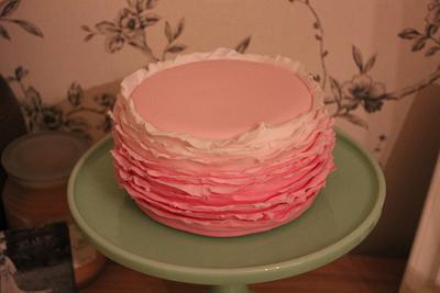 Ombre Ruffle Cake - Cake by looeze