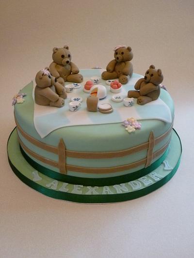 Teddy Bears Picnic - Cake by suzannahscakes