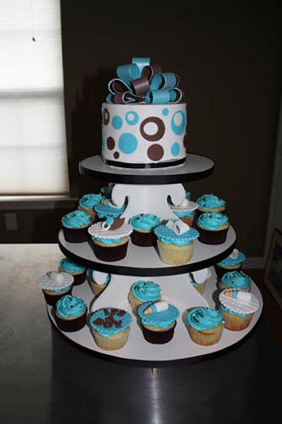Baby Shower Cupcake Tower - Cake by Prima Cakes and Cookies - Jennifer