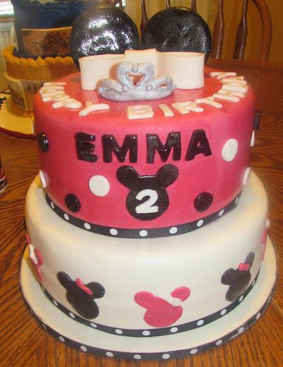 Minnie Mouse 2nd Birthday - Cake by Laura 