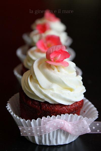 red velvet cupcakes - Cake by Ginestra