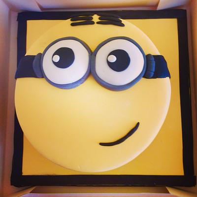 Minion  - Cake by Lorna