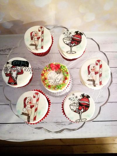 A funny Christmas theme cupcakes ! - Cake by Julieta ivanova Julietas cakes