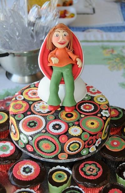 Retro chick - Cake by Trickycakes