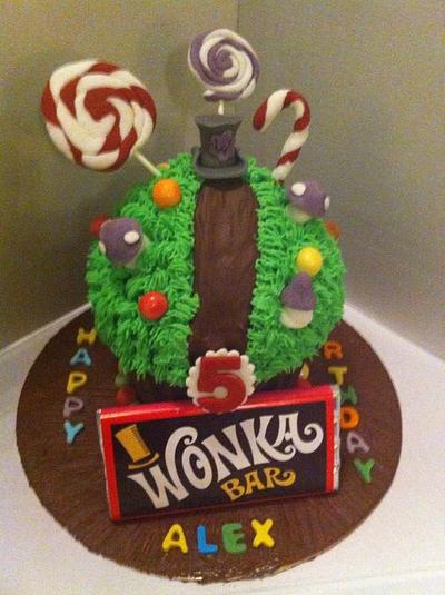 WONKATASTIC GIANT CUPCAKE - Cake by cupkates