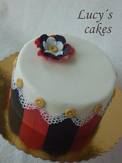 Elegant cake - Cake by Lucyscakes