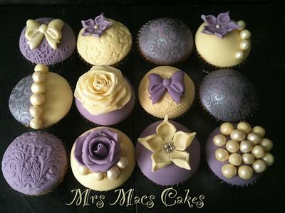 Vintage cupcakes - Cake by Mrs Macs Cakes