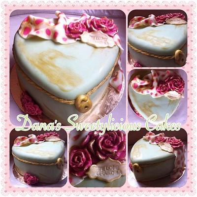 Old style gift cake box heart - Cake by Dana Bakker