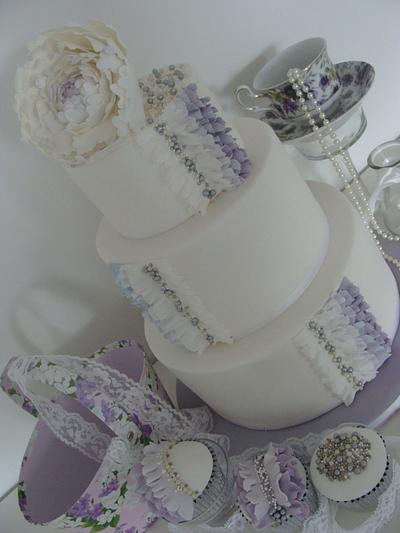 Lilac Peony cake - Cake by CakeyBakey Boutique