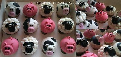 oink moo baa - Cake by little pickers cakes