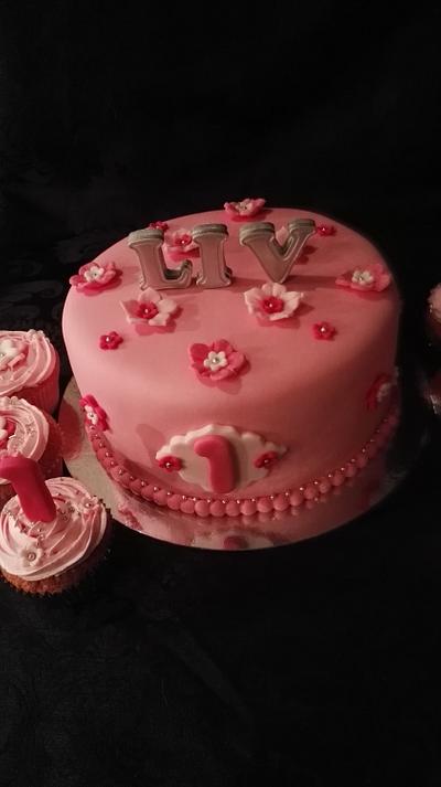 Birthdaycake - Cake by Taarten&cupcakes atelier