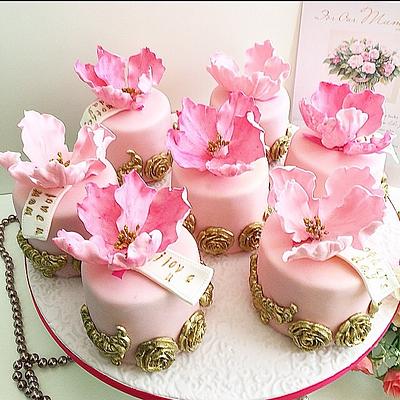 Gorgeous Mini Cakes - Cake by Shafaq's Bake House